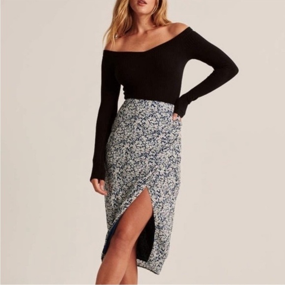 Abercrombie & Fitch Floral Print midi Skirt with a lot size small 90s feminine - Picture 1 of 9